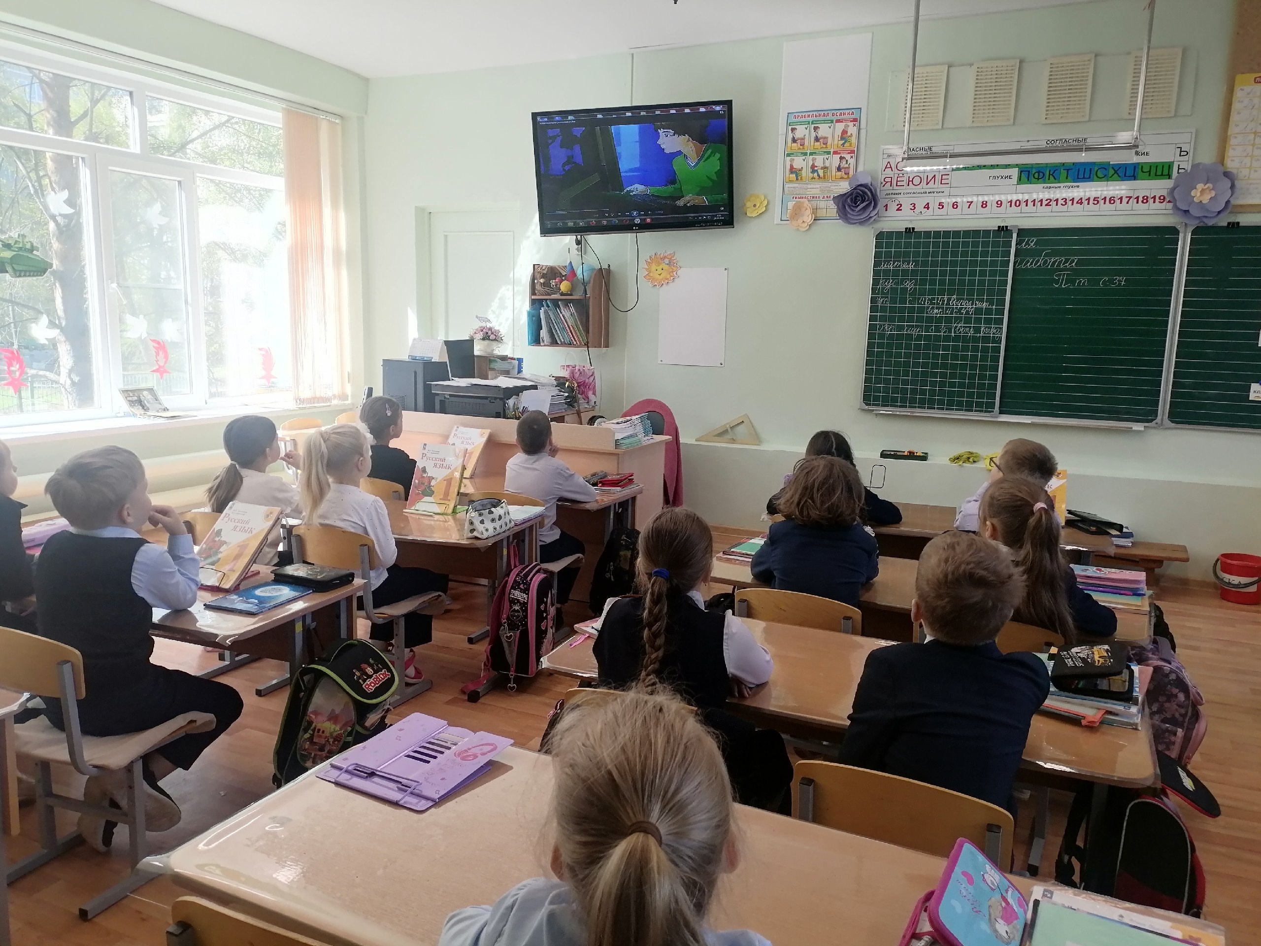 Учебная тревога по антитеррору в школе: эффективная мера обеспечения безопасности.