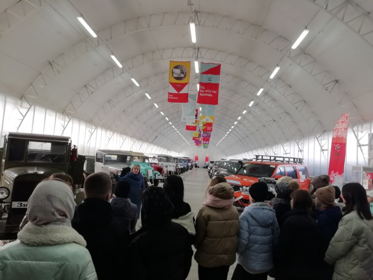 Ульяновский автомобильный завод.